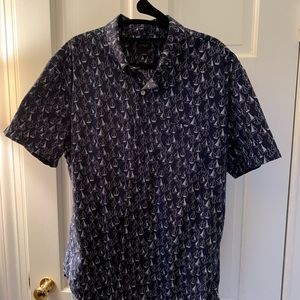 J Crew Mens Short Sleeve Shirt Medium w/ Sailboats